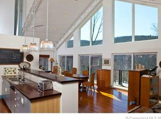 78 Whitcomb Hill Rd, Cornwall Bridge, CT 06754