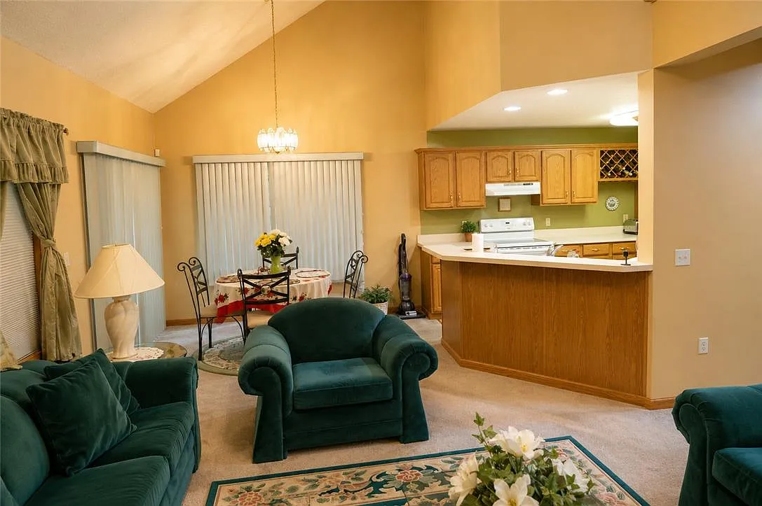 1 bed, 2413 sqft, $3,000 — Photo 4