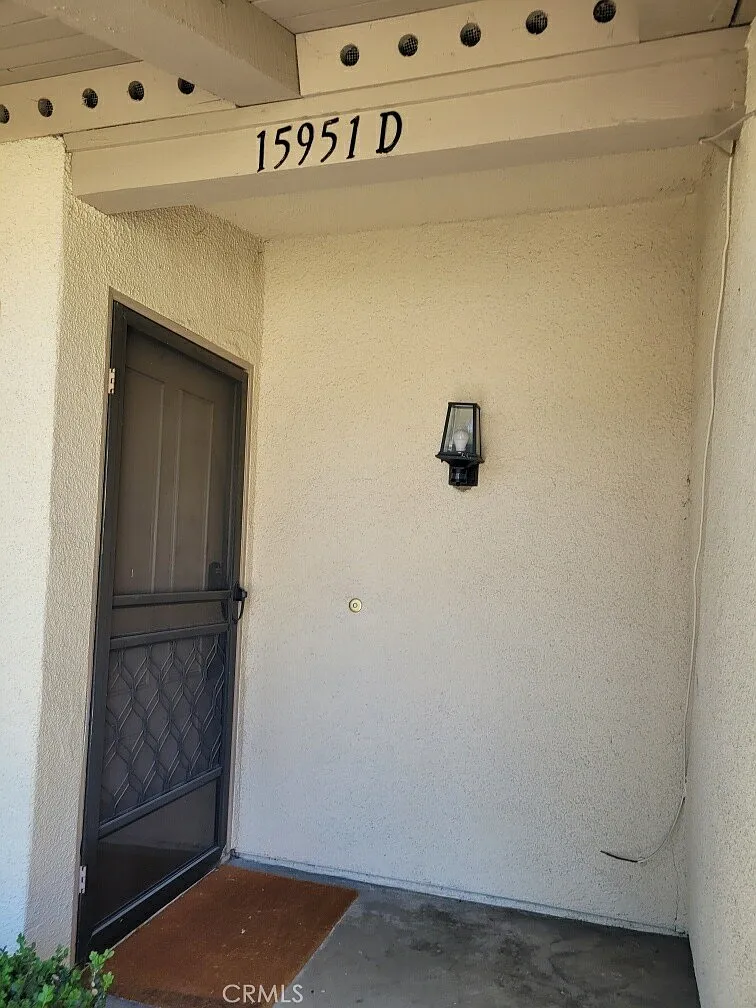 2 bed, 1070 sqft, $3,350 — Photo 1