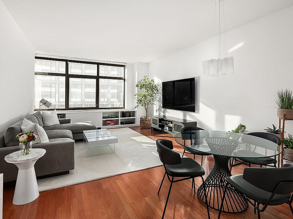 1st image of 1 Morton Sq APT 4DE