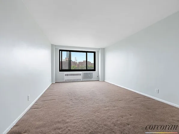 185 Hall St APT 910, Brooklyn, NY 11205