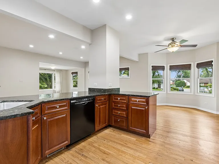 255 Happ Rd — Photo 17