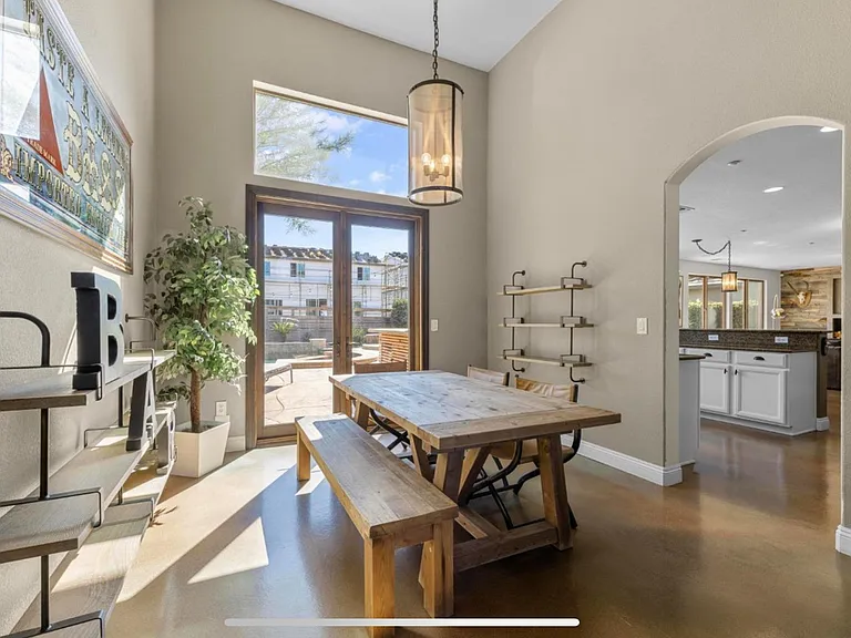 701 Rolling Green Dr — Photo 39