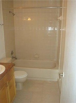 4th image of 113 Meadows Cir #113