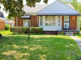 19435 Santa Barbara Dr, Detroit, MI 48221