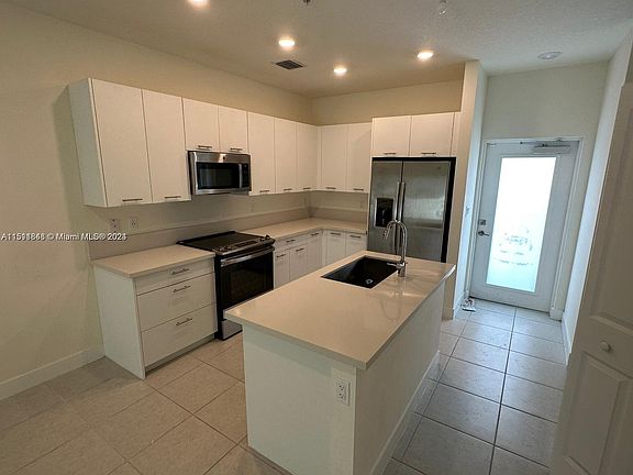 3rd image of 8201 NW 41st St #205