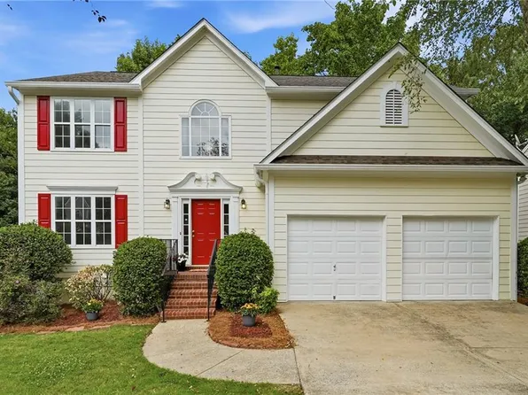 1255 Winthrope Chase Dr, Alpharetta, GA 30009