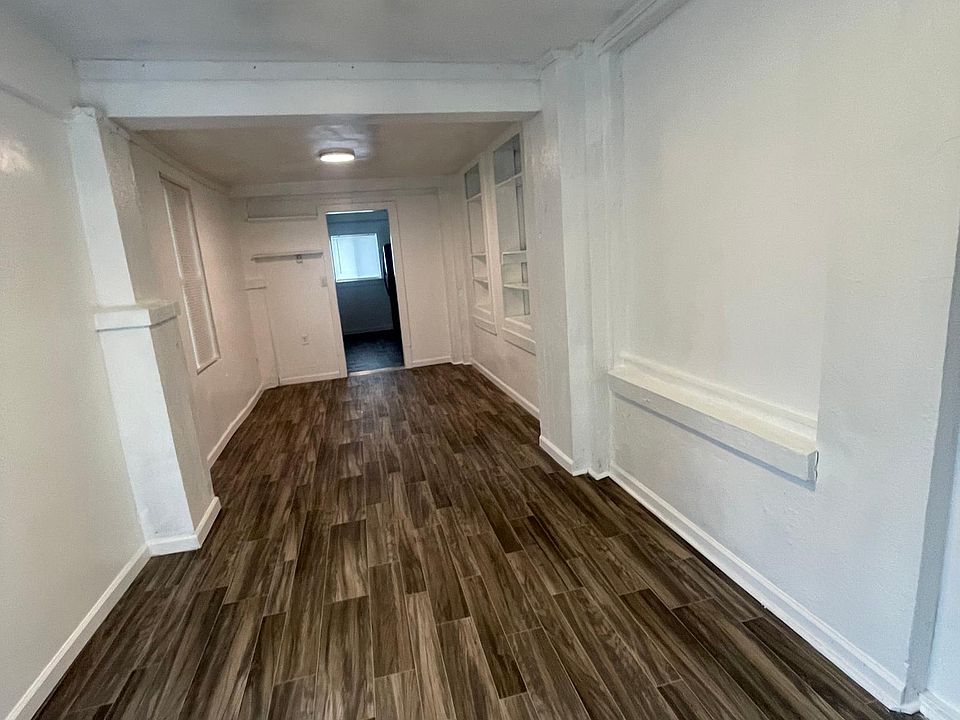 1st image of 1964 Clement Ave #1