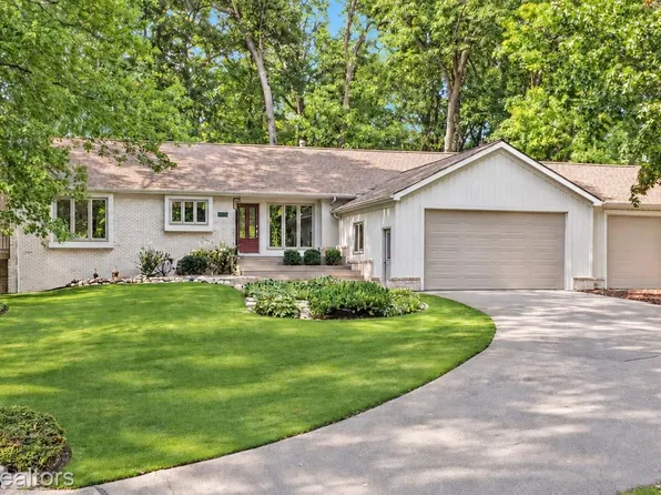 7210 Scenic Rdg, Clarkston, MI 48346