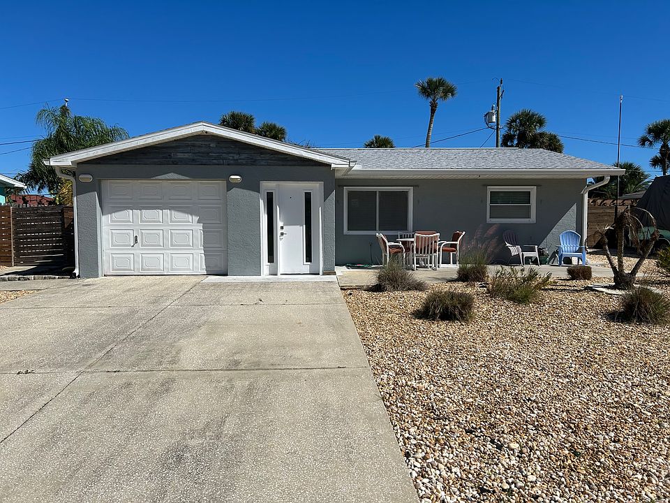 1st image of 19 Sand Dune Dr