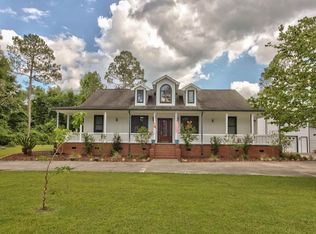 15 Sweetwater Cir, Crawfordville, FL 32327