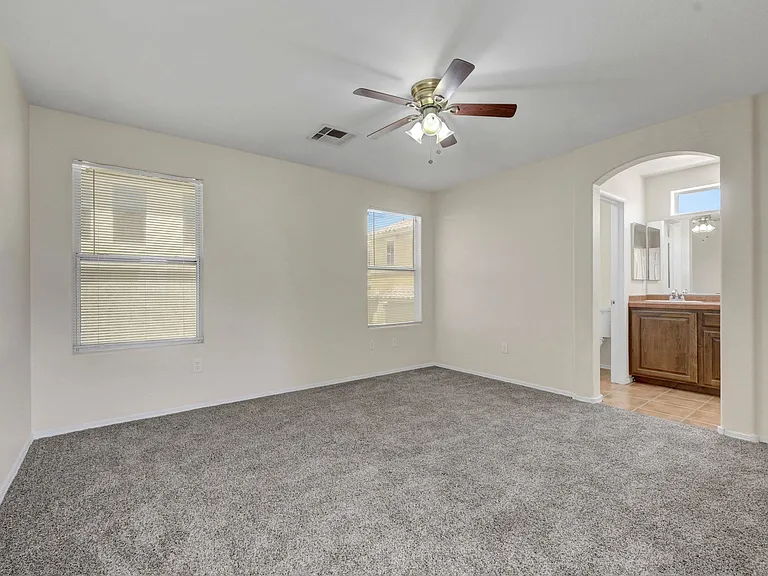 3952 Badgerbrook St — Photo 26