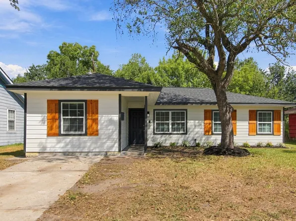 6139 Westover St, Houston, TX 77033