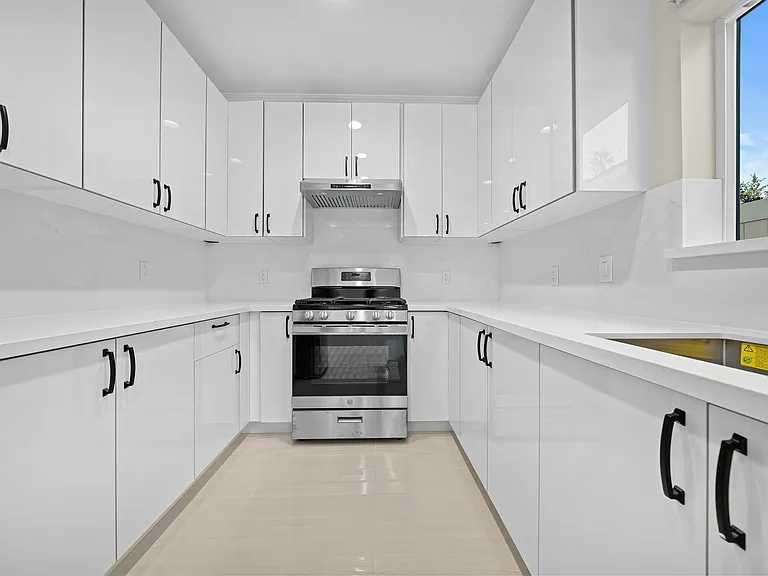 342 Pasadena Ave #B — Photo 6
