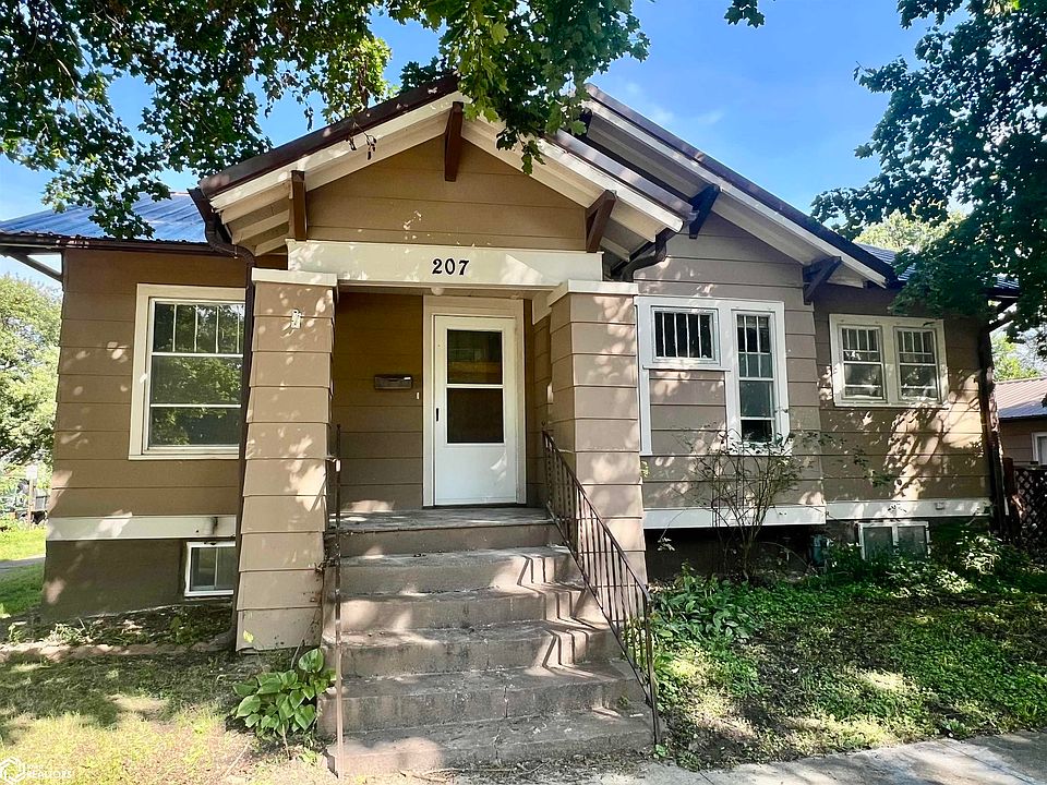 1st image of 207 W Harrison Ave