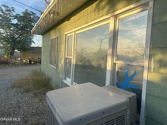 2nd image of 41120 15th St W