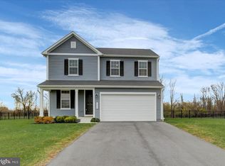 1441 Falcon Ln, Chambersburg, PA 17202