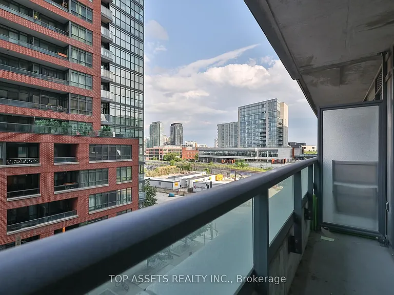 36 Lisgar St #518E — Photo 19
