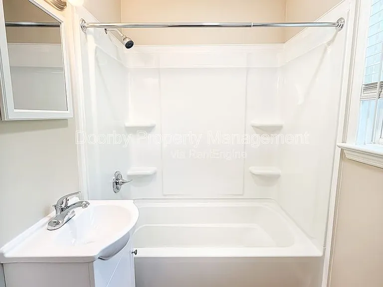 207 Memorial Dr #3 — Photo 10