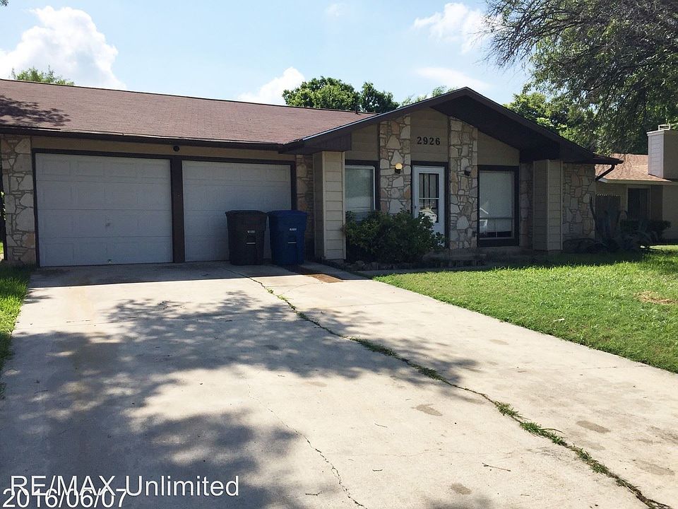 1st image of 2926 Lakeland Dr