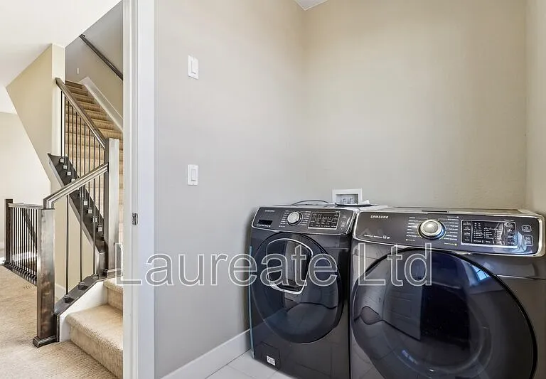 5438 Valentia St — Photo 19