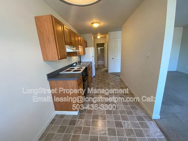 4212 SE 15th Ave #5 — Photo 5