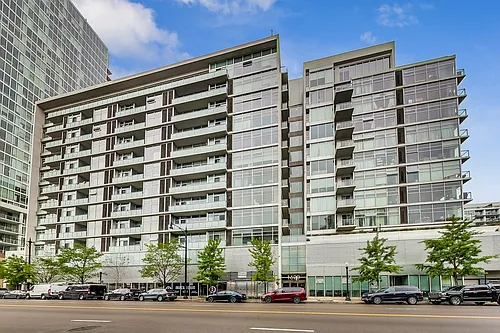 1620 S Michigan Ave #413 Photo 1
