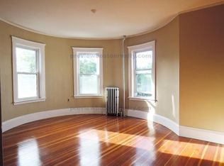 16 Nonantum St #T1, Brighton, MA 02135