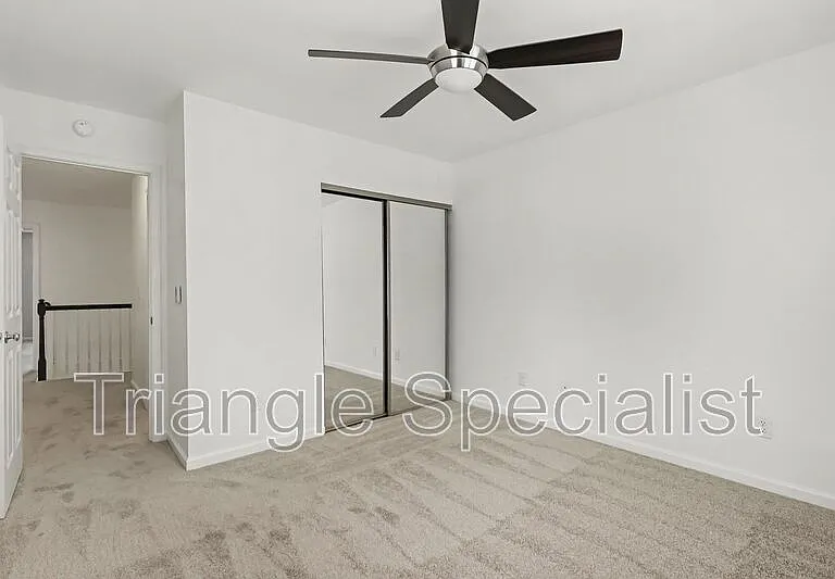 7648 Astoria Pl — Photo 15