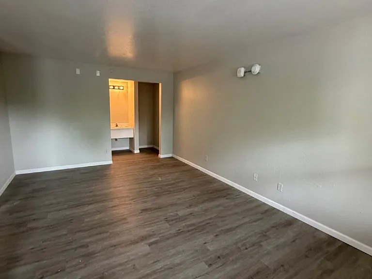 2825 Green Mountain Dr #113 — Photo 5