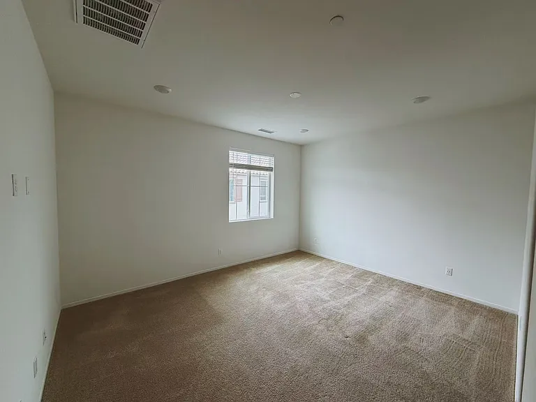 5585 Kate Way #6 — Photo 6