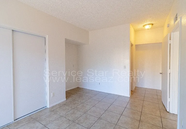 2807 E Le Marche Ave #103 — Photo 11