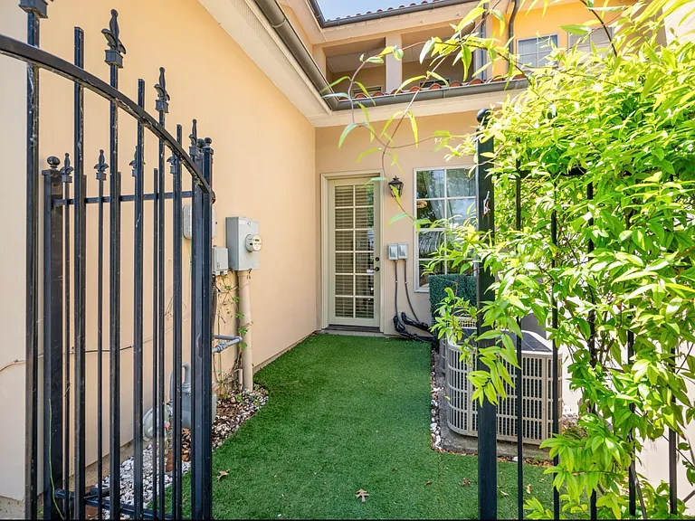 42 Veranda Ln — Photo 31