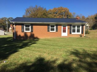 925 Holt St, Lexington, NC 27292