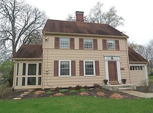 91 W Sharon Rd, Cincinnati, OH 45246