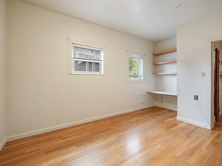 2728-2730 Benvenue Ave — Photo 7
