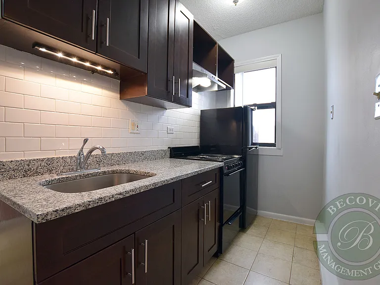The Legacy HB at Clarendon Park — Photo 43