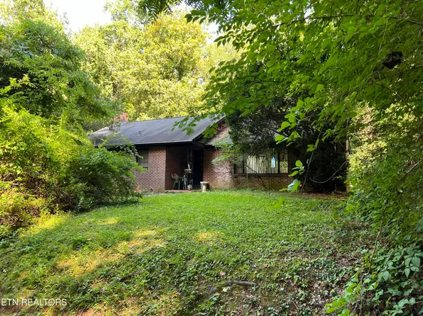 2804 Barber Hill Ln, Knoxville, TN 37920