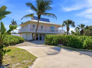 11 Bocilla Dr, Cape Haze, FL 33946