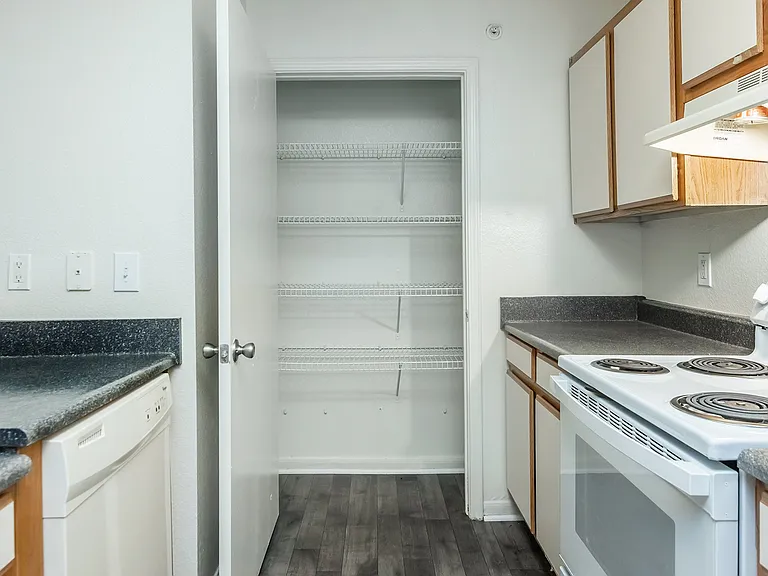 Overlook at Falling Creek Apartment Homes — Photo 14