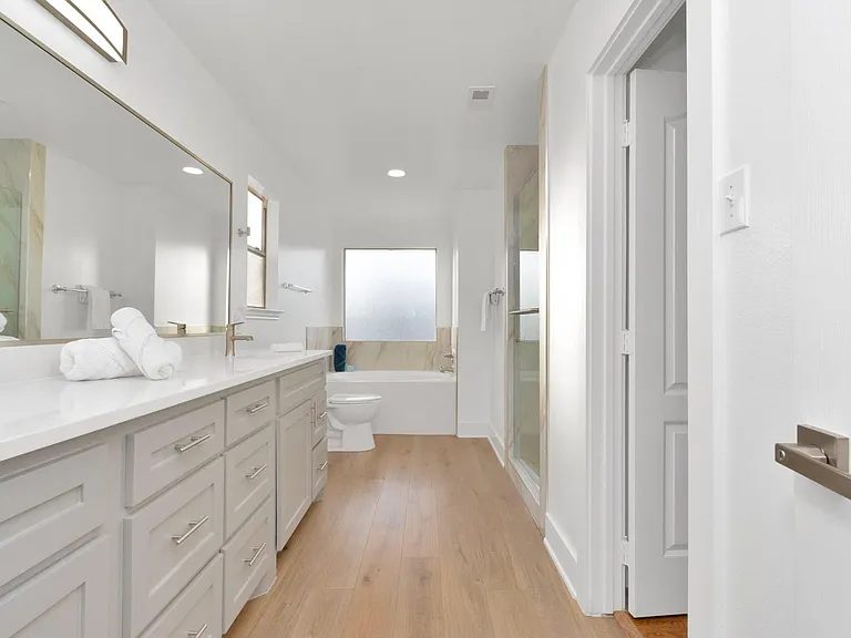 21635 Sandystone Ln — Photo 24