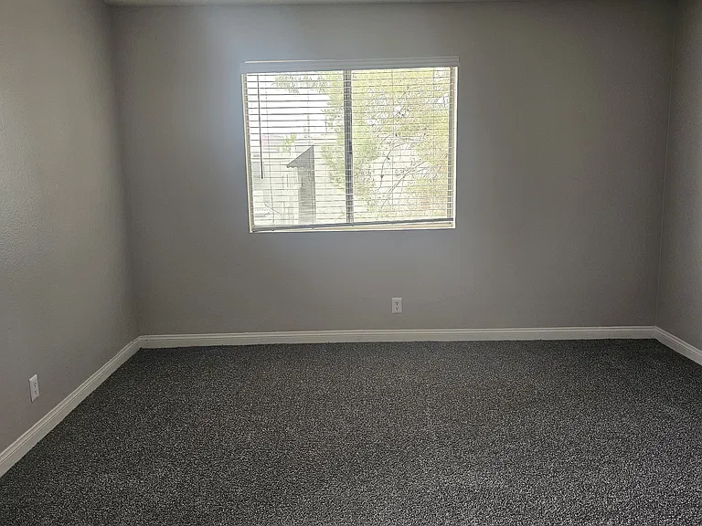 5231 Pioneer Ave #204 — Photo 18