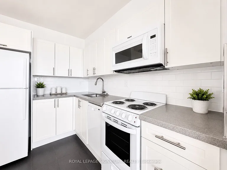 666 Spadina Ave #1503 — Photo 10