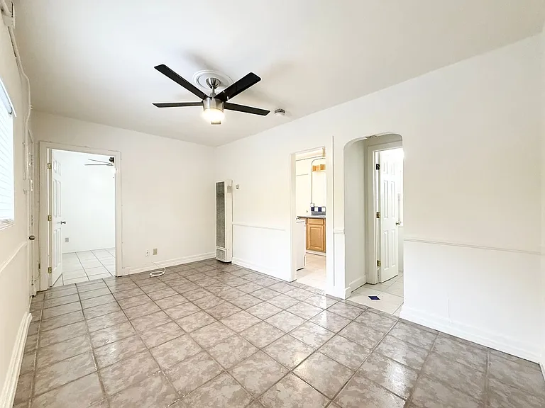 400 Civic Center Dr #E — Photo 7