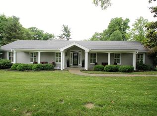 8 Rio Vista Dr, Indian Hills, KY 40207