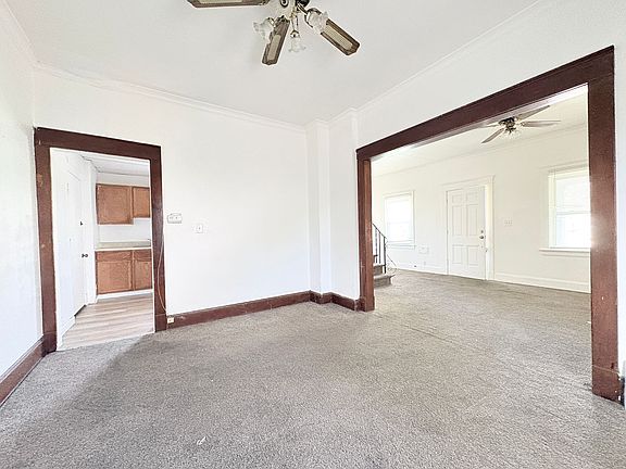 5th image of 1809 Oakwood Ave