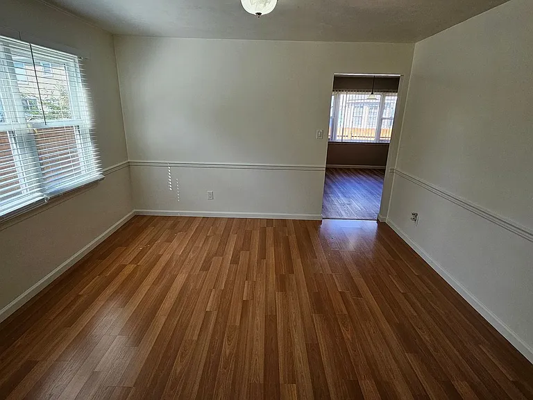 1605 Sinking Creek Dr — Photo 7