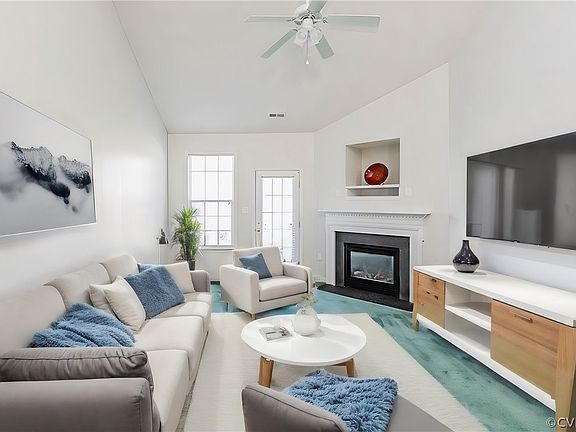 2nd image of 8828 Providence Knoll Mews