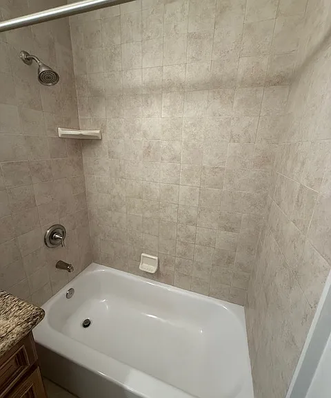 2611 W Clark Ave #B — Photo 22