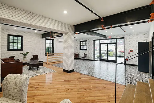 Floor plan 303